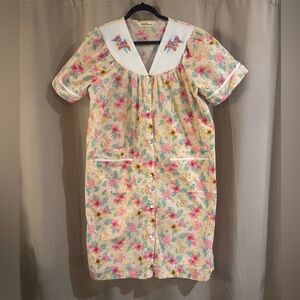 YafeMarte Floral Button-Up Nightgown with pockets